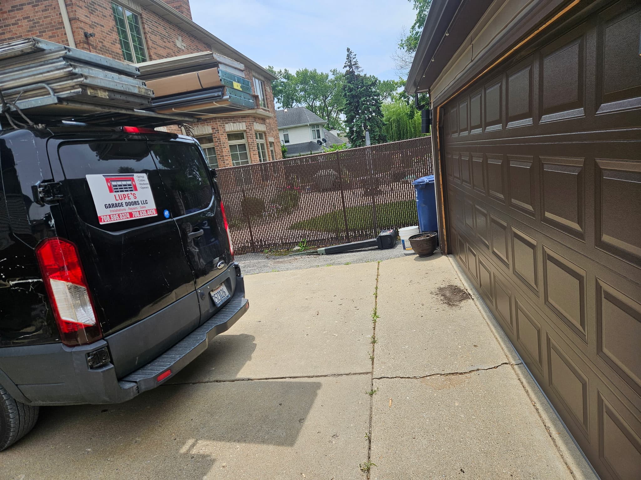 Track & opener installation. Full hardware setup, Cicero